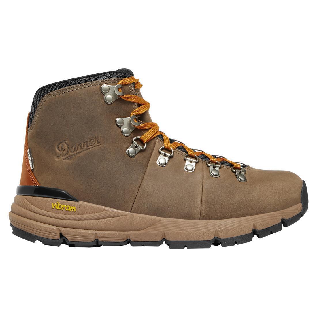 Danner Women's Mountain 600 4.5" Chocolate Chip/Golden Oak Boot 62290 Cover Image